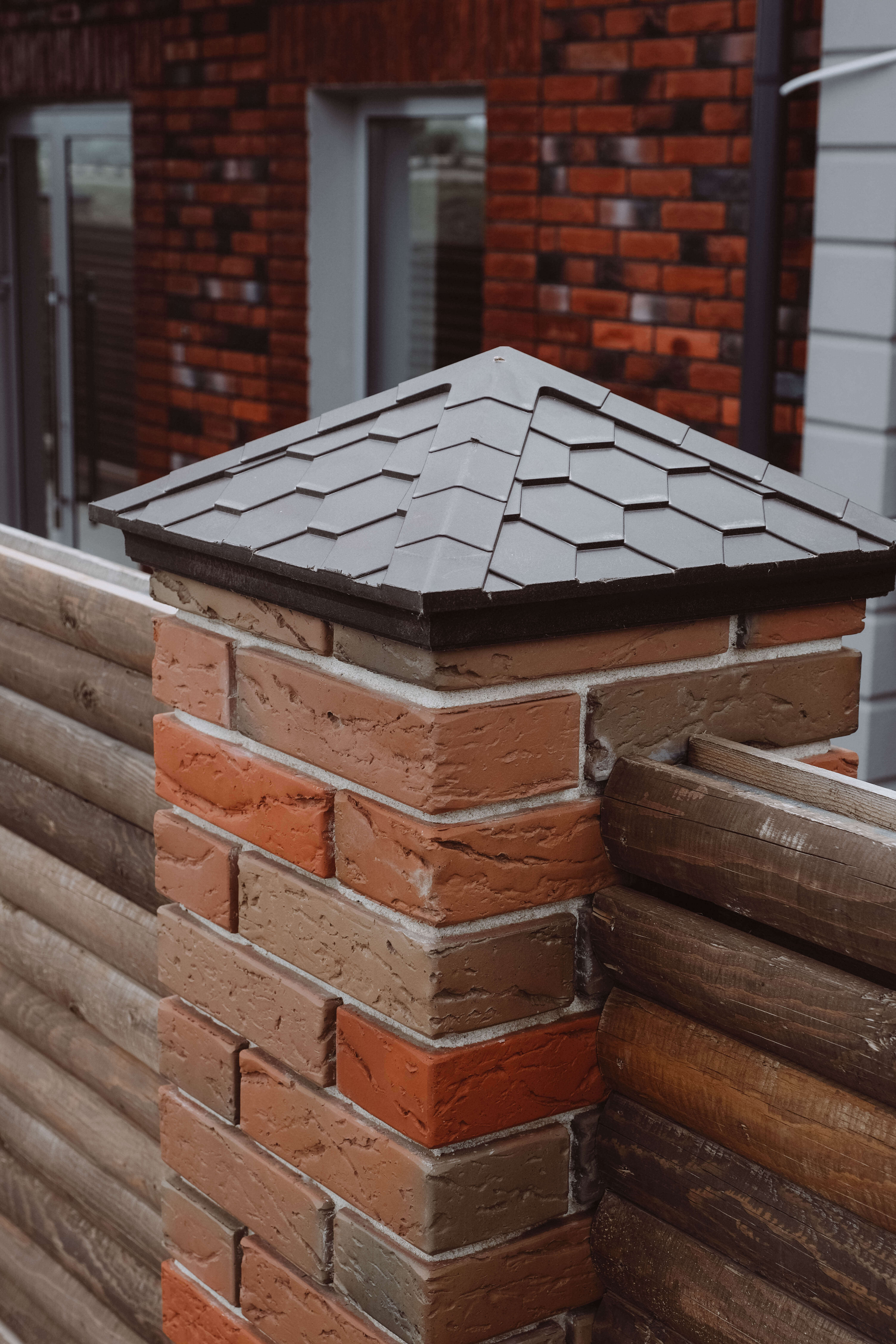 Колпак Zking Эверест Коричневый на столб 1.5х1.5 кирпича (390х390мм) в Бийске фото